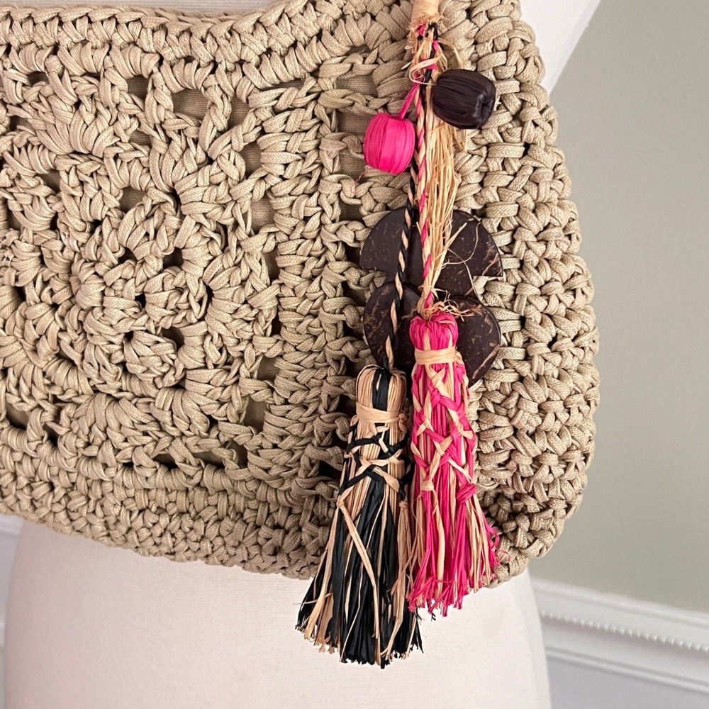 Emma Rose Crochet Straw Summer Handbag Bag Tan Medallion Boho Summer Tassel - Picture 13 of 16